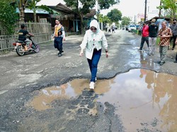 Bupati Klaten Sidak Jalan Rusak gegara Angkutan Uruk Proyek Tol