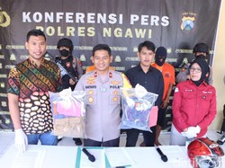 2 Pelaku Pamer Kelamin Ditangkap di Ngawi, Polisi:Motif Kepuasan Seksual