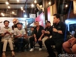 Erick Thohir Tak Setuju Sepakbola Digelar Malam