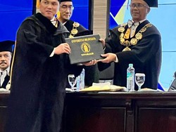 Terima Honoris Causa dari UB, Erick Thohir Beberkan soal Manajemen Strategi