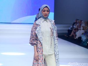 10 Koleksi Busana Aleza x Ayla Dimitri di Indonesia Fashion Week 2023 10 Koleksi Busana Aleza x Ayla Dimitri di Indonesia Fashion Week 2023