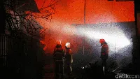 Foto-foto Terkini Kebakaran Depo Pertamina Plumpang yang Tewaskan Belasan Orang