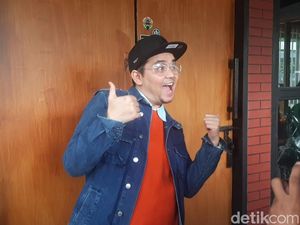 Jangan Julid! Klarifikasi Indra Bekti soal Sumbangan Raffi ke Aldila Jangan Julid! Klarifikasi Indra Bekti soal Sumbangan Raffi ke Aldila