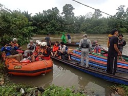 Bakamla Temukan 1 Korban Kapal Rombongan Pengantin Tenggelam di Kalbar