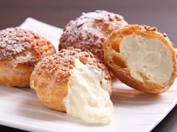 Doyan Jajan Cream Puff? Cermati Kehalalannya Menurut MUI