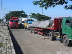 Macet Abadi Pantura Pati-Rembang: Keluar Rumah Mikir Dua Kali