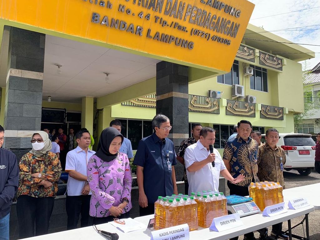 24,8 Ton Migor Curah Dijual Tak Sesuai Aturan Diamankan di Lampung