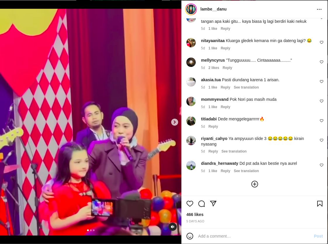 Momen Lesti Kejora saat bernyanyi Kopi Dangdut di acara ultah Ameena