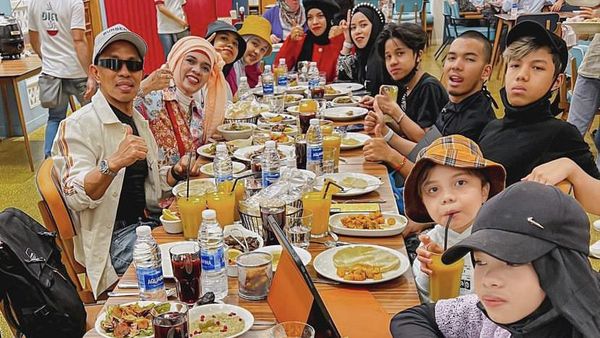 Meriah dan Seru! Kulineran Mewah Keluarga Gen Halilintar di Luar Negeri