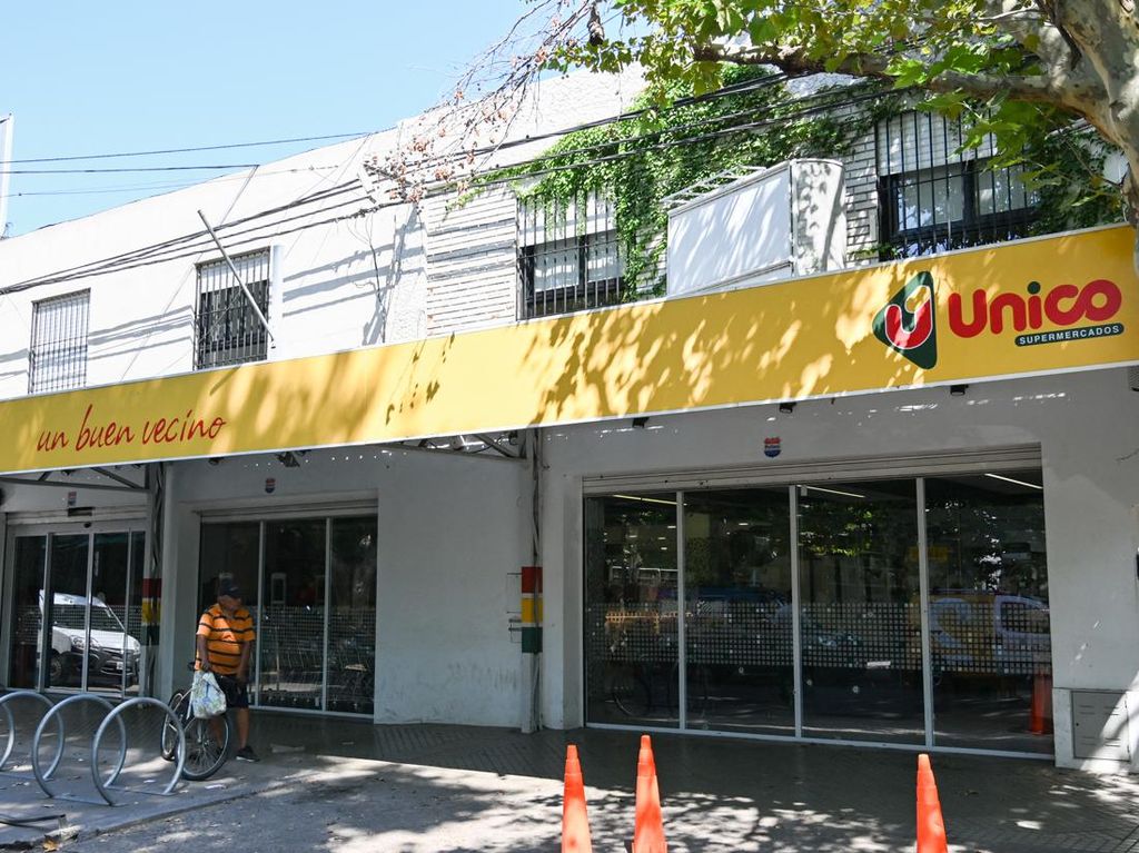 Messi Diancam, Supermarket Keluarga Istrinya Diberondong Peluru Messi Diancam, Supermarket Keluarga Istrinya Diberondong Peluru