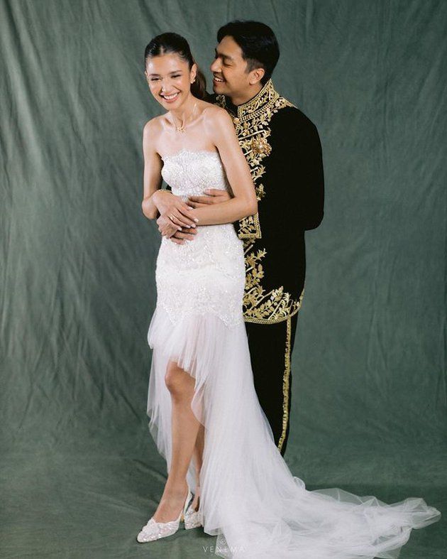 Pernikahan Mikha Tambayong dan Deva Mahenra