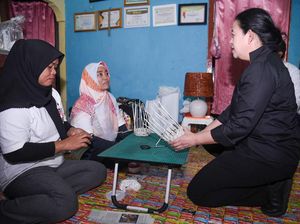 Beri Bantuan, Puan Acungkan Jempol ke Komunitas Bank Sampah di Palembang