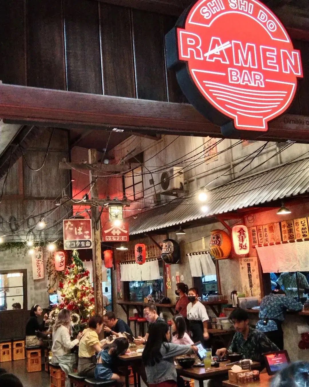 Sekte Baru Ramen Disajikan Pakai Topping Croissant