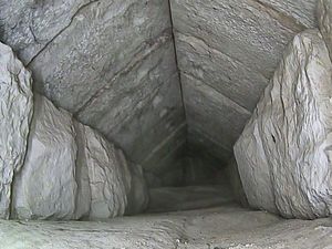 Peneliti Ungkap Ruang Tersembunyi di Piramida Giza Pakai USG dan Endoskopi Peneliti Ungkap Ruang Tersembunyi di Piramida Giza Pakai USG dan Endoskopi