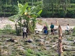 Santri di Probolinggo Hilang Terseret Arus Sungai Rondoningo
