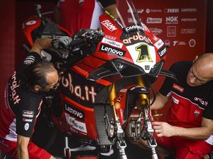 Suasana Hari Pertama WSBK 2023 di Sirkuit Mandalika