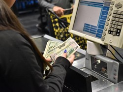 Kacau! Utang Orang AS Cetak Rekor hingga Rp 157 Ribu Triliun