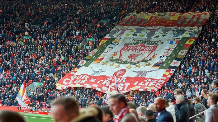 LIVERPOOL, ENGLAND - OCTOBER 16: (THE SUN OUT, THE SUN ON SUNDAY OUT) Fans of Liverpool on the Top at the start of the Premier League match between Liverpool FC and Manchester City at Anfield on October 16, 2022 in Liverpool, United Kingdom. (Photo by Nick Taylor/Liverpool FC/Liverpool FC via Getty Images)