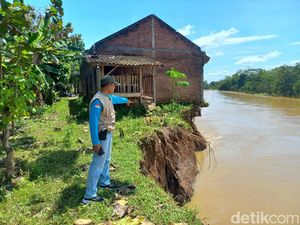 Pilu Warga Tawangsari: Rumah-Tanah Hilang Ditelan Erosi Bengawan Solo