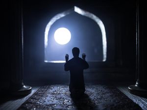 Doa Nabi Yunus AS: Bacaan Lengkap dan Maknanya Doa Nabi Yunus AS: Bacaan Lengkap dan Maknanya