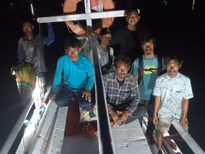 Kronologi Tenggelamnya KM Baruna Jaya Raya dan Kisah 7 Awak Bertahan Hidup Kronologi Tenggelamnya KM Baruna Jaya Raya dan Kisah 7 Awak Bertahan Hidup