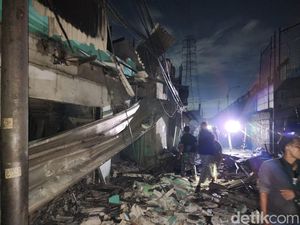 13 Orang Jadi Korban Tewas Kebakaran Depo Pertamina Plumpang 13 Orang Jadi Korban Tewas Kebakaran Depo Pertamina Plumpang