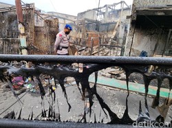 Horor Kebakaran Depo Pertamina Plumpang: Ada Petir, Api Sampai Bau Bensin