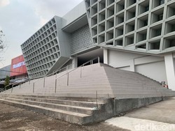 Masjid Islamic Center Jatim Disiapkan untuk Sambut Ramadhan