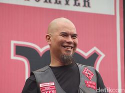 Dewa 19 Rela Ngalah Demi Timnas, Ahmad Dhani Ngarep Sponsor Erick Thohir