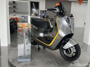 Jawaban untuk Kamu, yang Takut Kendarai Motor listrik saat Lewati Genangan Air Tinggi