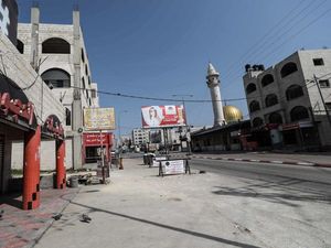 Penampakan Kota Huwara Palestina yang Menurut Menteri Israel Perlu Dimusnahkan Penampakan Kota Huwara Palestina yang Menurut Menteri Israel Perlu Dimusnahkan