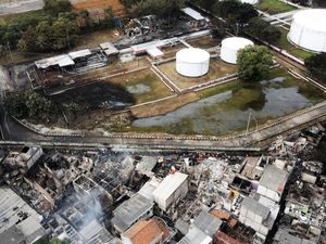 Penampakan Terkini Depo BBM Plumpang Usai Kebakaran Semalam