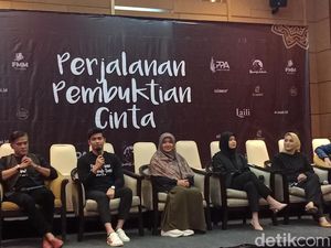 Dea Annisa dan Teuku Ryan Bintangi Film Religi Perjalanan Pembuktian Cinta Dea Annisa dan Teuku Ryan Bintangi Film Religi Perjalanan Pembuktian Cinta