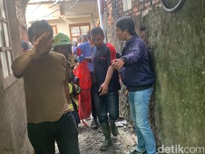 1 Korban Kebakaran Depo Plumpang Ditemukan Tewas di Kamar Mandi 1 Korban Kebakaran Depo Plumpang Ditemukan Tewas di Kamar Mandi