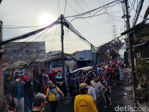 39 Balita Jadi Korban Terdampak Kebakaran Depo Pertamina Plumpang 39 Balita Jadi Korban Terdampak Kebakaran Depo Pertamina Plumpang