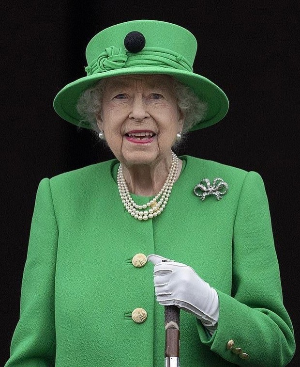 Queen Elizabeth II has always been a role model for her citizens and has successfully led the kingdom for decades/Photo: instagram.com/royalty.crown_