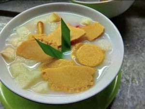 Bukan Croissant, Ini 5 Rekomendasi Kuliner Enak di Kota Paris Sukabumi