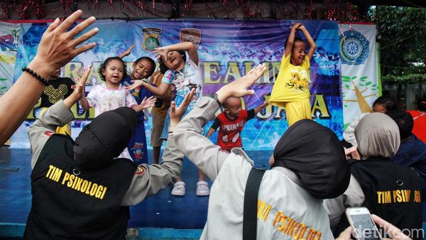 Trauma Healing untuk Anak-anak Korban Kebakaran Depo Plumpang