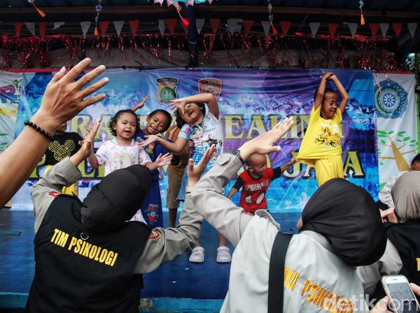 Trauma Healing untuk Anak-anak Korban Kebakaran Depo Plumpang