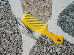 Mencabut Uban Malah Bikin Tambah Banyak, Mitos atau Fakta?