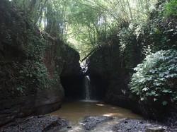 Dulu Hits, Kini Air Terjun Kembar Lipah Tak Terawat dan Sepi