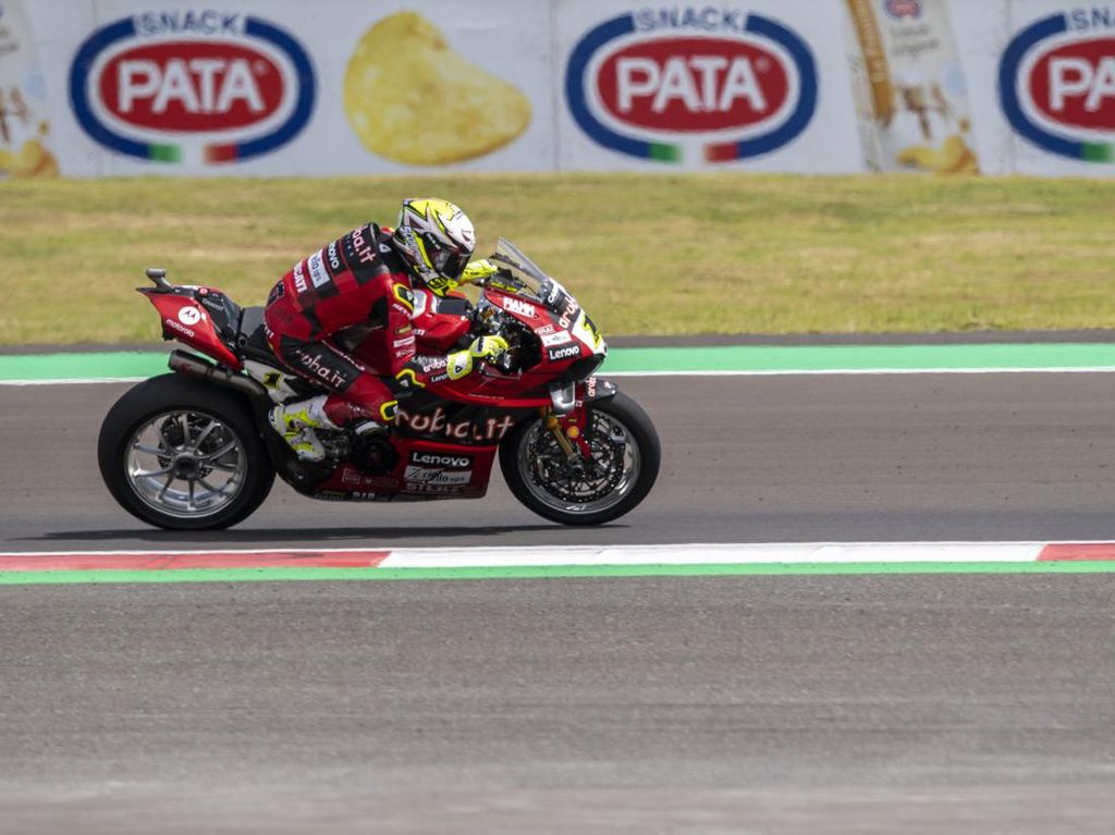 Alvaro Bautista Menangi Race 2 WSBK Mandalika Alvaro Bautista Menangi Race 2 WSBK Mandalika