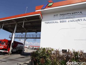 Pertamina Bangun Terminal BBM Hijau di Kalibaru Akhir 2024 Pertamina Bangun Terminal BBM Hijau di Kalibaru Akhir 2024