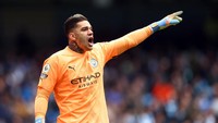 Di peringkat kelima ada Ederson, kipernya Manchester City. Ederson dibeli dari Benfica pada tahun 2017 seharga 40 juta Euro (Reuters)