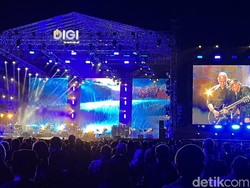 Band Legendaris Dewa 19 Sukses Pukau Warga Bandung