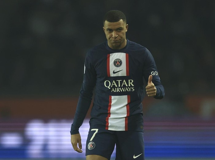 PSG's Kylian Mbappe reacts during the French League One soccer match between Paris Saint-Germain and Nantes at the Parc des Princes in Paris, Saturday, March 4, 2023. (AP Photo/Aurelien Morissard)