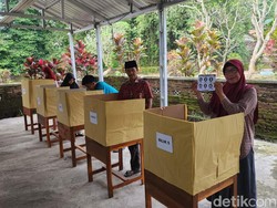 Cakep! Ketua RW di Candirejo Klaten Dicoblos Langsung Bak Pemilu