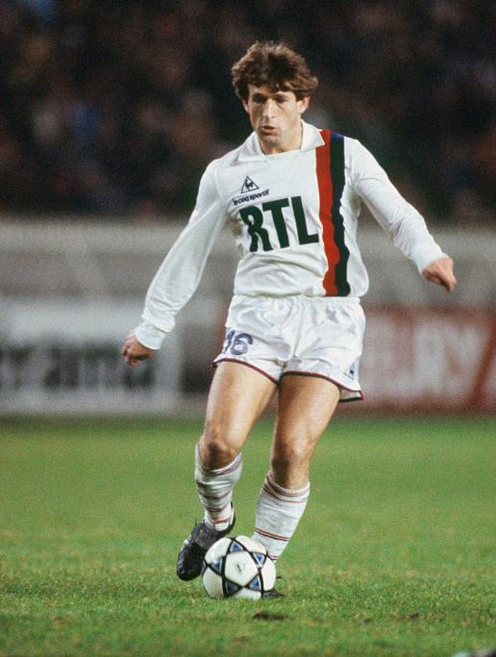 Safet Susic in action for Paris Saint-Germain, for whom he became a star on the European stage.   (Photo by Gilbert Iundt/Corbis/VCG via Getty Images)