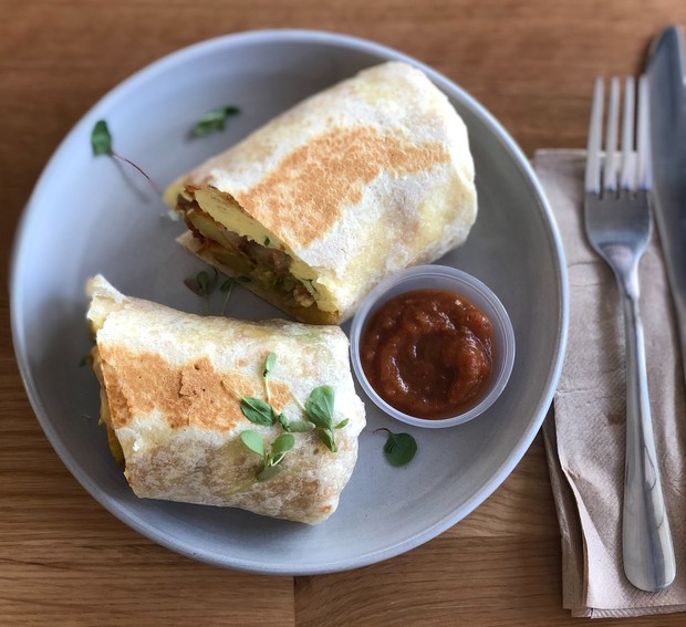 Sarapan burrito/Foto: Unsplash/Bret Kavanaugh rutinitas pagi selena gomez