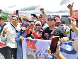 Curi Perhatian, IRT Asal Malang Dapat Kesempatan Angkat Piala Toprak